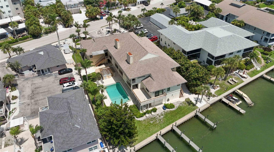Sarasota, Florida 34242, 2 Bedroom Bedrooms, ,2 Bathroombathrooms,Residential,For Sale,Midnight Pass,0,Mfra4704019