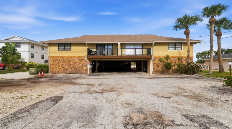 Sarasota, Florida 34242, 2 Bedroom Bedrooms, ,2 Bathroombathrooms,Residential,For Sale,Midnight Pass,0,Mfra4704019