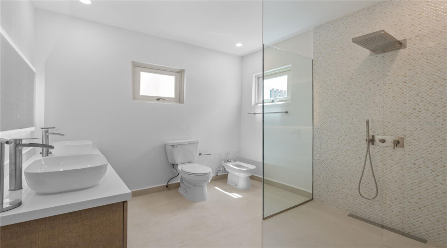 Dorado, Puerto Rico 00646, 3 Bedroom Bedrooms, ,3 Bathroombathrooms,Residential,For Sale,Calle Madre Perla,0,Mfrpr9123720