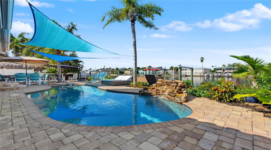 Treasure Island, Florida 33706, 3 Bedroom Bedrooms, ,2 Bathroombathrooms,Residential,For Sale,4Th,0,Mfrtb8542446