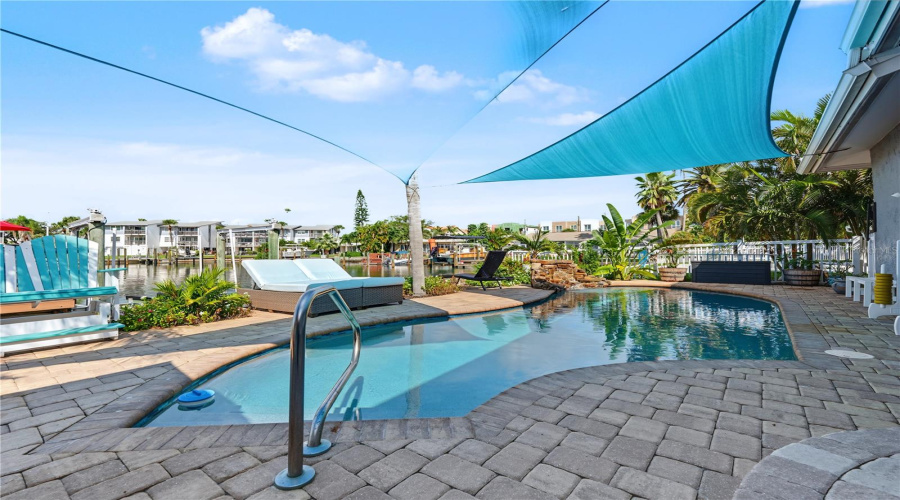 Treasure Island, Florida 33706, 3 Bedroom Bedrooms, ,2 Bathroombathrooms,Residential,For Sale,4Th,0,Mfrtb8542446