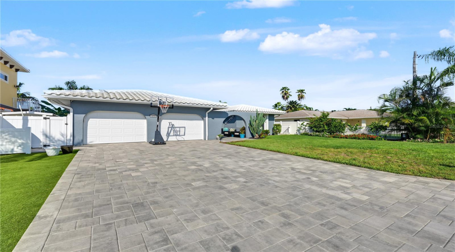 Treasure Island, Florida 33706, 3 Bedroom Bedrooms, ,2 Bathroombathrooms,Residential,For Sale,4Th,0,Mfrtb8542446