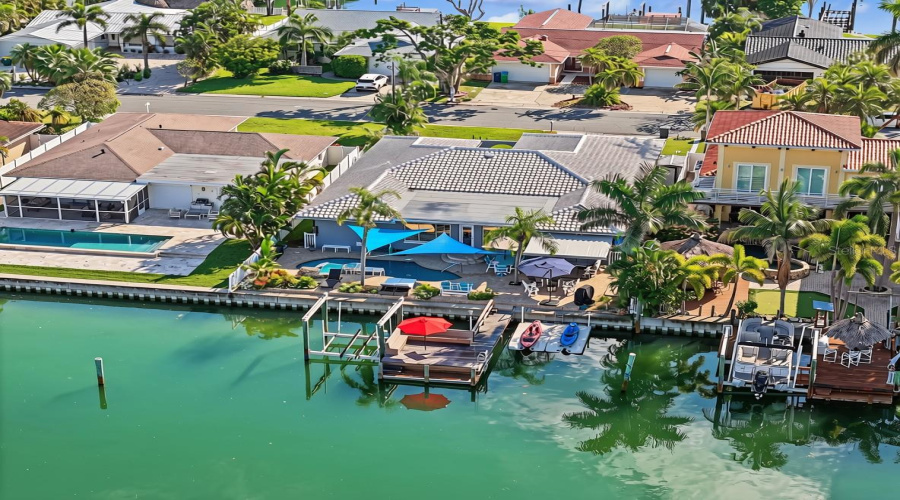 Treasure Island, Florida 33706, 3 Bedroom Bedrooms, ,2 Bathroombathrooms,Residential,For Sale,4Th,0,Mfrtb8542446