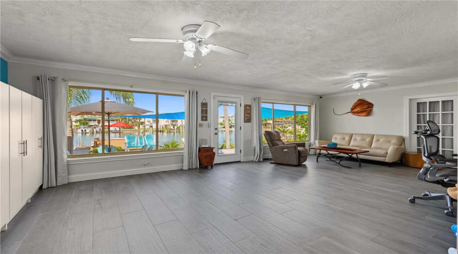 Treasure Island, Florida 33706, 3 Bedroom Bedrooms, ,2 Bathroombathrooms,Residential,For Sale,4Th,0,Mfrtb8542446