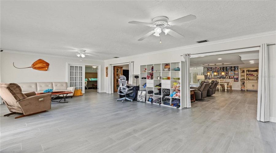 Treasure Island, Florida 33706, 3 Bedroom Bedrooms, ,2 Bathroombathrooms,Residential,For Sale,4Th,0,Mfrtb8542446