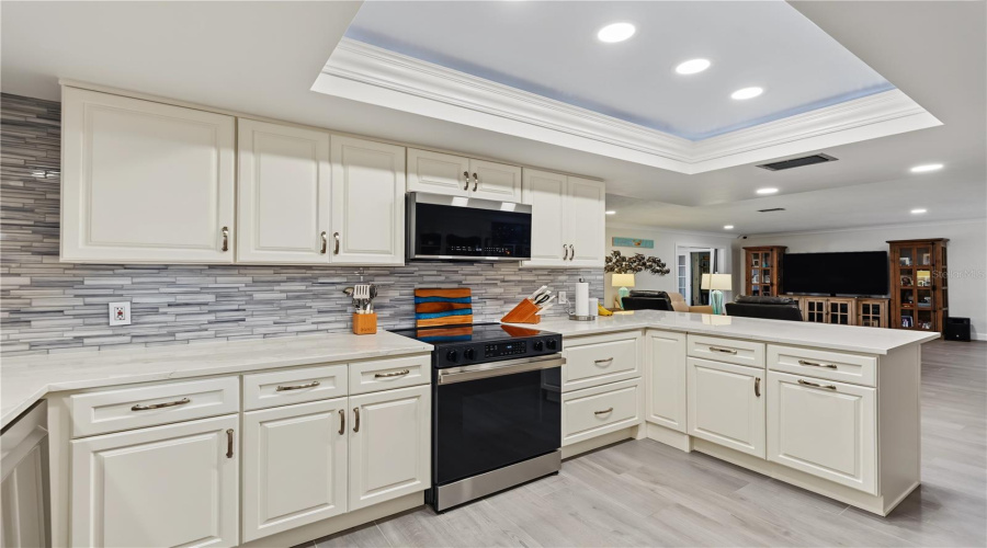 Treasure Island, Florida 33706, 3 Bedroom Bedrooms, ,2 Bathroombathrooms,Residential,For Sale,4Th,0,Mfrtb8542446