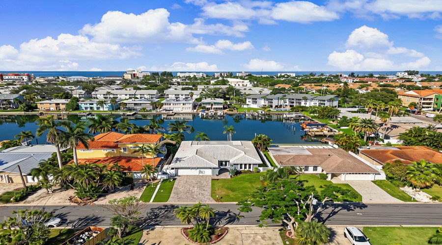 Treasure Island, Florida 33706, 3 Bedroom Bedrooms, ,2 Bathroombathrooms,Residential,For Sale,4Th,0,Mfrtb8542446