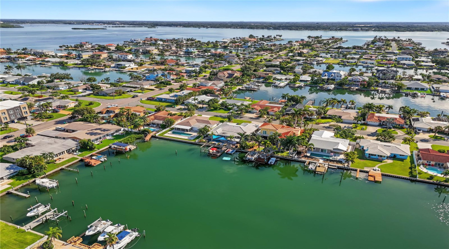 Treasure Island, Florida 33706, 3 Bedroom Bedrooms, ,2 Bathroombathrooms,Residential,For Sale,4Th,0,Mfrtb8542446