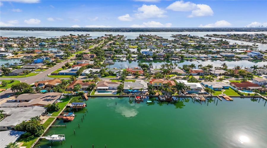 Treasure Island, Florida 33706, 3 Bedroom Bedrooms, ,2 Bathroombathrooms,Residential,For Sale,4Th,0,Mfrtb8542446