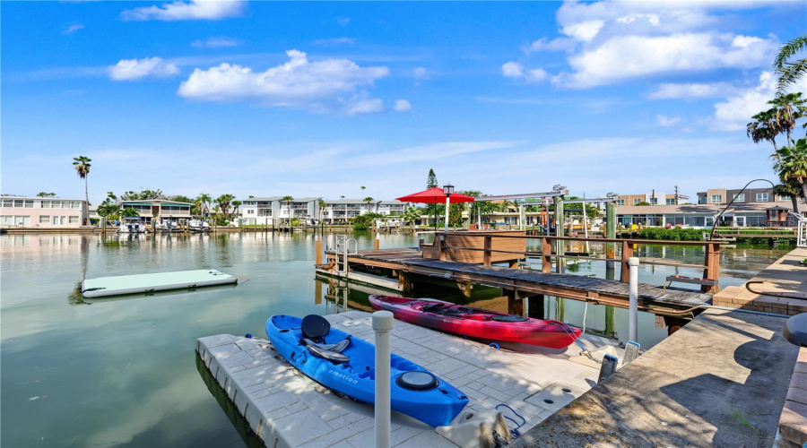 Treasure Island, Florida 33706, 3 Bedroom Bedrooms, ,2 Bathroombathrooms,Residential,For Sale,4Th,0,Mfrtb8542446