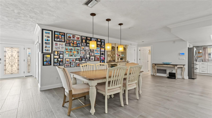 Treasure Island, Florida 33706, 3 Bedroom Bedrooms, ,2 Bathroombathrooms,Residential,For Sale,4Th,0,Mfrtb8542446