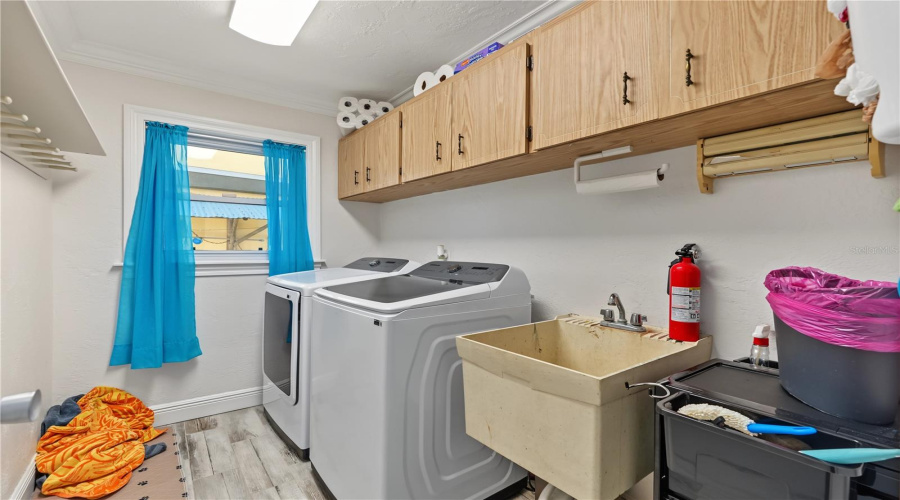 Treasure Island, Florida 33706, 3 Bedroom Bedrooms, ,2 Bathroombathrooms,Residential,For Sale,4Th,0,Mfrtb8542446