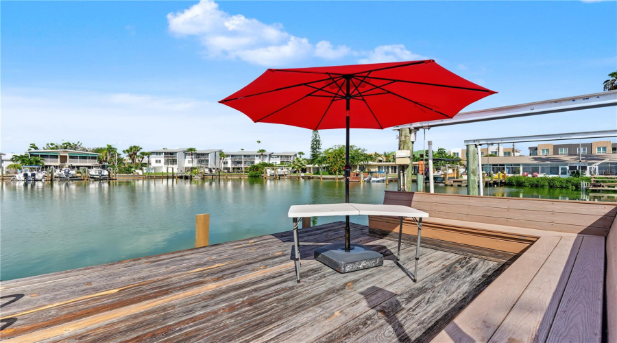 Treasure Island, Florida 33706, 3 Bedroom Bedrooms, ,2 Bathroombathrooms,Residential,For Sale,4Th,0,Mfrtb8542446