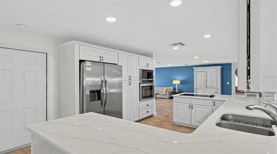 Lake Placid, Florida 33852, 3 Bedroom Bedrooms, ,3 Bathroombathrooms,Residential,For Sale,Mandolin,0,Mfro6436482