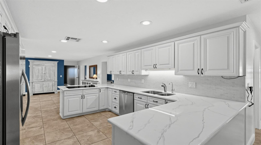 Lake Placid, Florida 33852, 3 Bedroom Bedrooms, ,3 Bathroombathrooms,Residential,For Sale,Mandolin,0,Mfro6436482