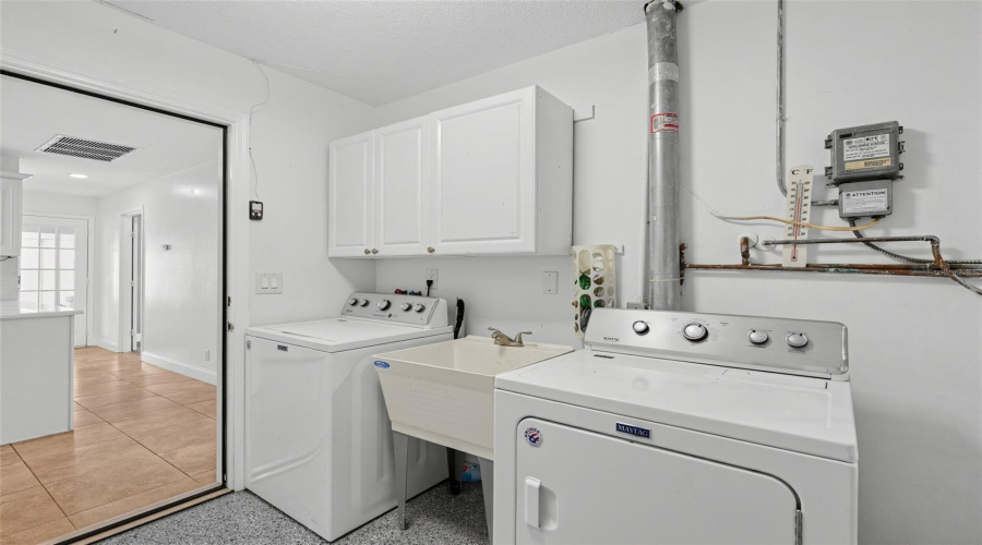 Lake Placid, Florida 33852, 3 Bedroom Bedrooms, ,3 Bathroombathrooms,Residential,For Sale,Mandolin,0,Mfro6436482