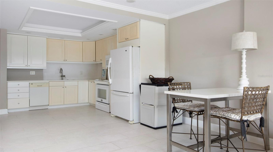 St Petersburg, Florida 33701, 1 Bedroom Bedrooms, ,1 Bathroombathrooms,Residential,For Sale,Shore,0,Mfrtb8542570