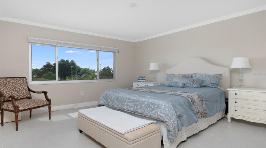 St Petersburg, Florida 33701, 1 Bedroom Bedrooms, ,1 Bathroombathrooms,Residential,For Sale,Shore,0,Mfrtb8542570