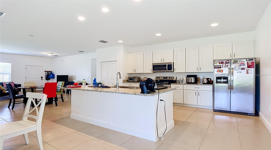 Poinciana, Florida 34759, 3 Bedroom Bedrooms, ,2 Bathroombathrooms,Residential,For Sale,Clearwater,0,Mfro6436539