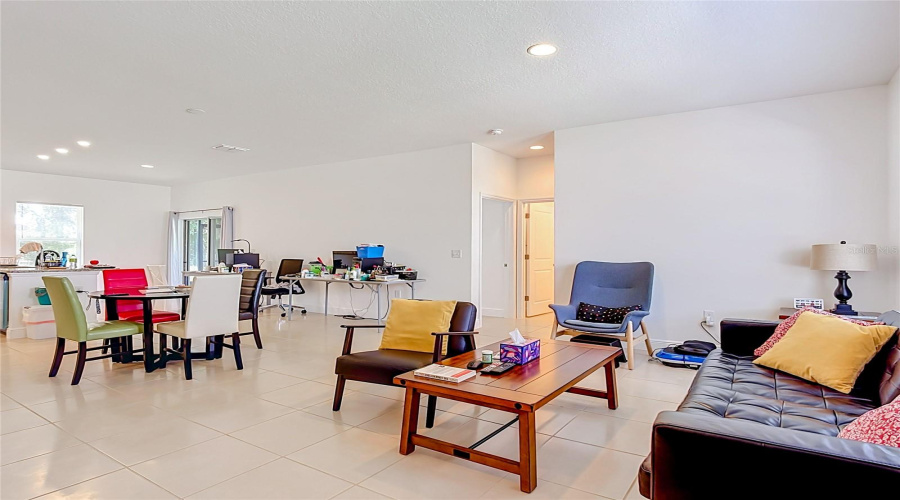 Poinciana, Florida 34759, 3 Bedroom Bedrooms, ,2 Bathroombathrooms,Residential,For Sale,Clearwater,0,Mfro6436539
