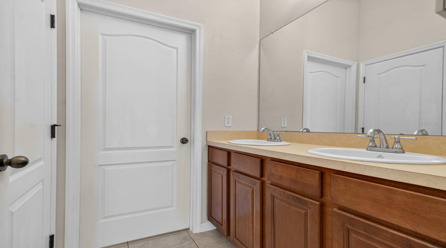 Riverview, Florida 33578, 2 Bedroom Bedrooms, ,2 Bathroombathrooms,Residential,For Sale,Moonlit Meadows,0,Mfrtb8542644