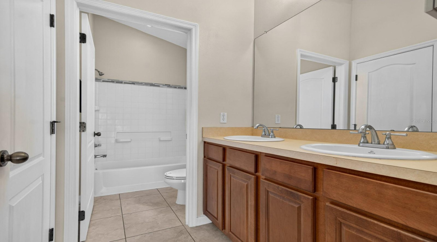 Riverview, Florida 33578, 2 Bedroom Bedrooms, ,2 Bathroombathrooms,Residential,For Sale,Moonlit Meadows,0,Mfrtb8542644