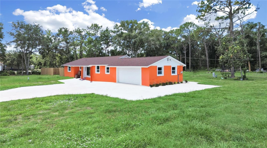 Ruskin, Florida 33570, 3 Bedroom Bedrooms, ,2 Bathroombathrooms,Residential,For Sale,33Rd,0,Mfrtb8542653
