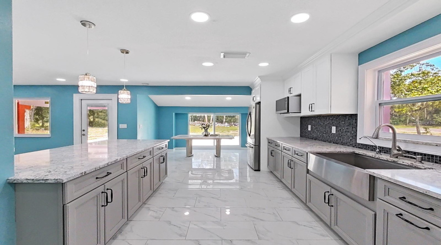 Ruskin, Florida 33570, 3 Bedroom Bedrooms, ,2 Bathroombathrooms,Residential,For Sale,33Rd,0,Mfrtb8542653