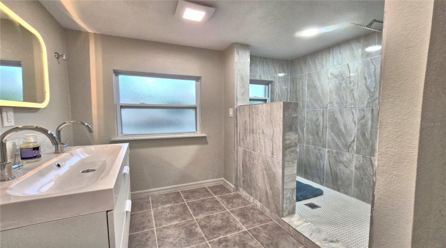 Shower Has Seat