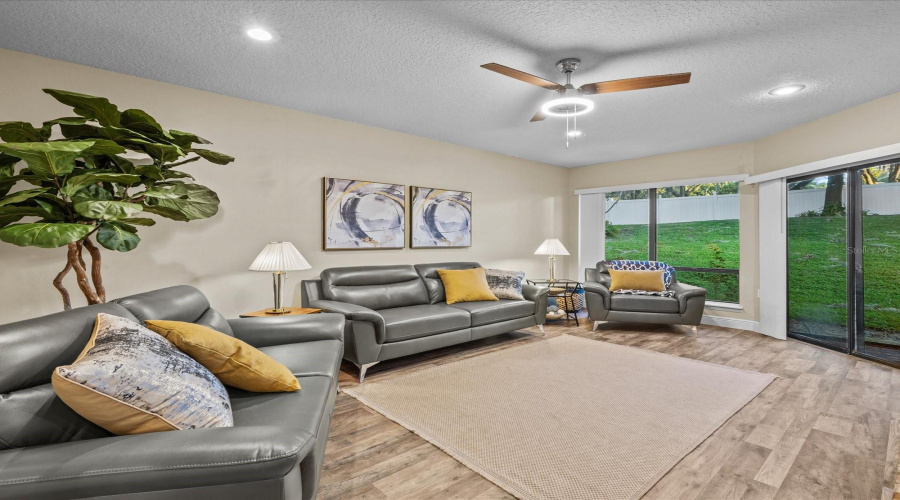 Altamonte Springs, Florida 32714, 3 Bedroom Bedrooms, ,2 Bathroombathrooms,Residential,For Sale,Olive Tree,0,Mfro6436851