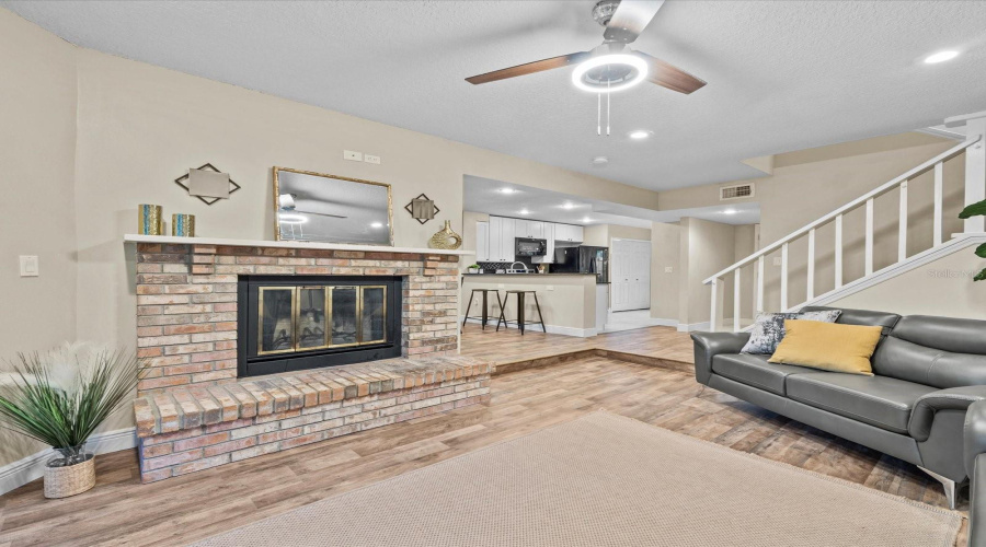 Altamonte Springs, Florida 32714, 3 Bedroom Bedrooms, ,2 Bathroombathrooms,Residential,For Sale,Olive Tree,0,Mfro6436851