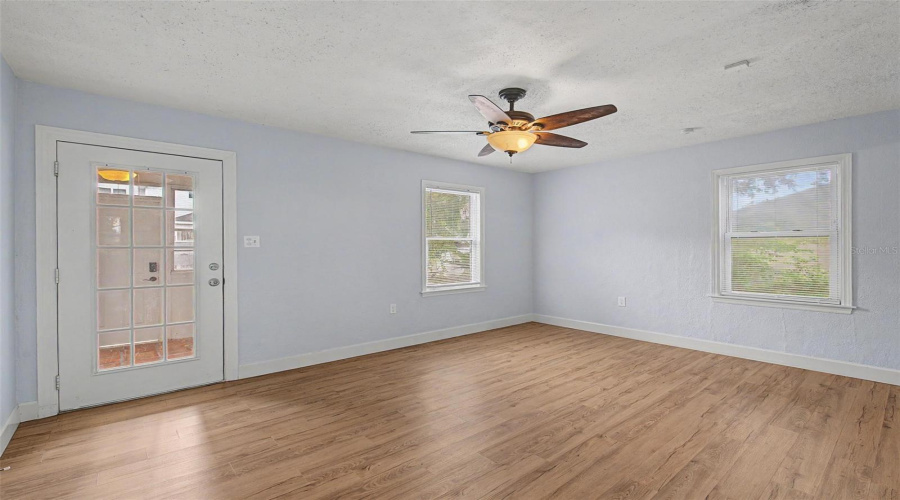 Tampa, Florida 33611, 2 Bedroom Bedrooms, ,1 Bathroombathrooms,Residential,For Sale,Hartnett,0,Mfrtb8542863