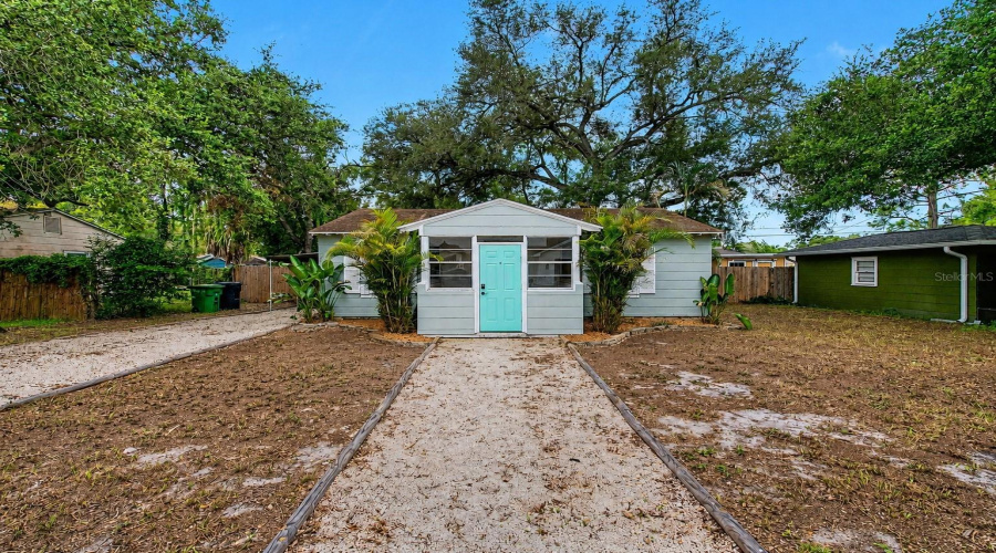 Tampa, Florida 33611, 2 Bedroom Bedrooms, ,1 Bathroombathrooms,Residential,For Sale,Hartnett,0,Mfrtb8542863