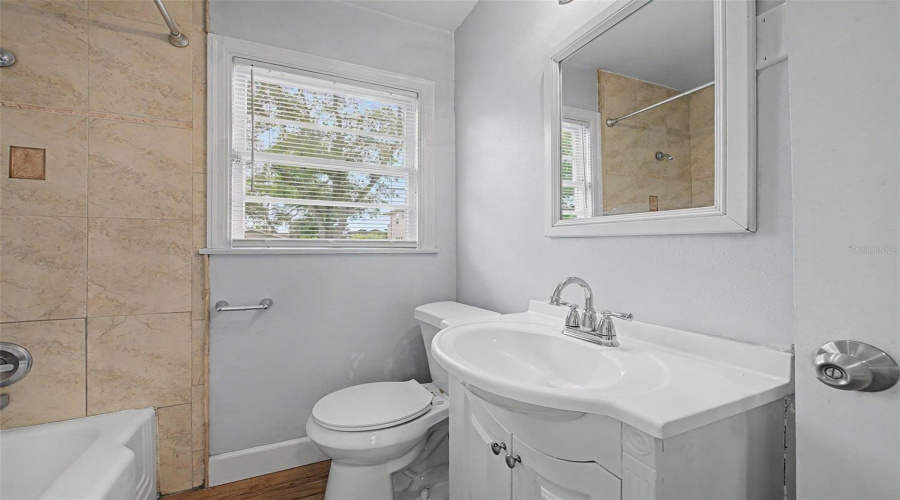 Tampa, Florida 33611, 2 Bedroom Bedrooms, ,1 Bathroombathrooms,Residential,For Sale,Hartnett,0,Mfrtb8542863