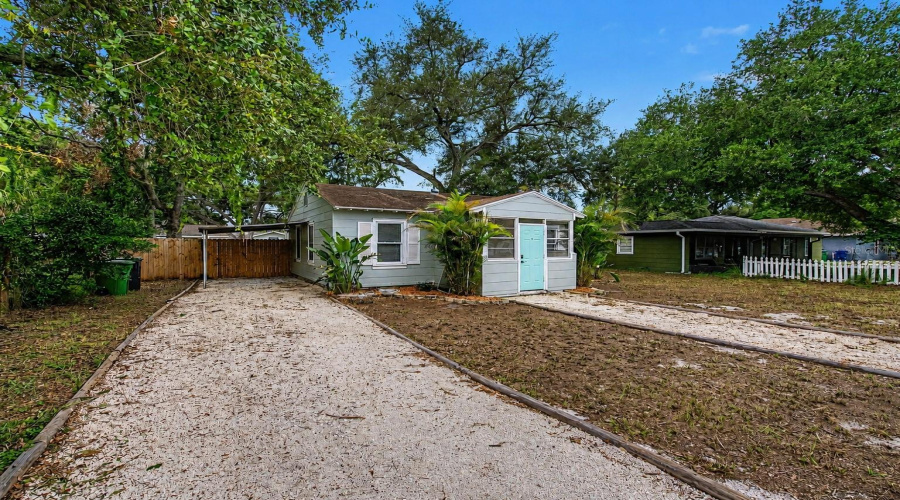 Tampa, Florida 33611, 2 Bedroom Bedrooms, ,1 Bathroombathrooms,Residential,For Sale,Hartnett,0,Mfrtb8542863