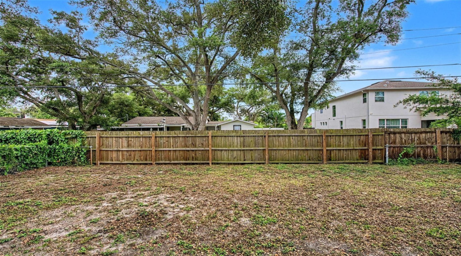 Tampa, Florida 33611, 2 Bedroom Bedrooms, ,1 Bathroombathrooms,Residential,For Sale,Hartnett,0,Mfrtb8542863