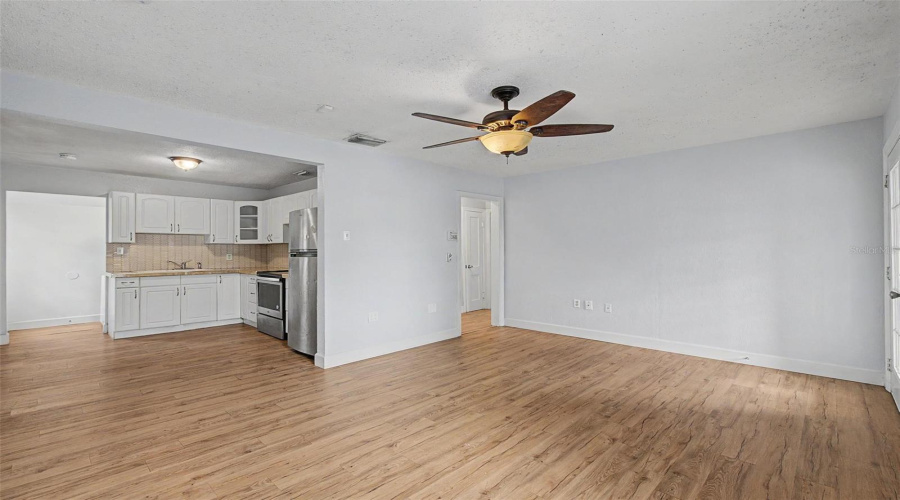 Tampa, Florida 33611, 2 Bedroom Bedrooms, ,1 Bathroombathrooms,Residential,For Sale,Hartnett,0,Mfrtb8542863