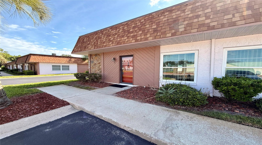 New Port Richey, Florida 34653, 2 Bedroom Bedrooms, ,1 Bathroombathrooms,Residential,For Sale,Chesham,0,Mfrtb8535656