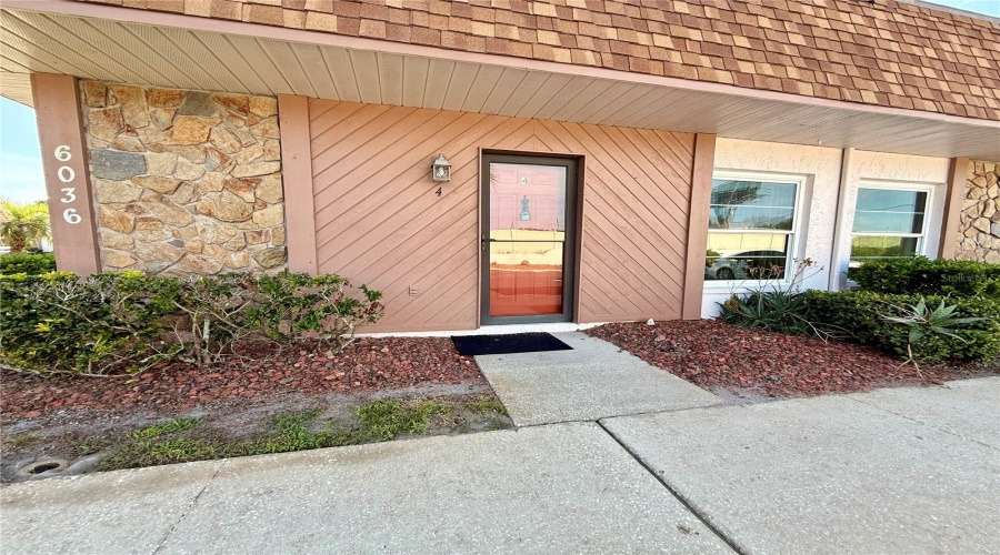 New Port Richey, Florida 34653, 2 Bedroom Bedrooms, ,1 Bathroombathrooms,Residential,For Sale,Chesham,0,Mfrtb8535656