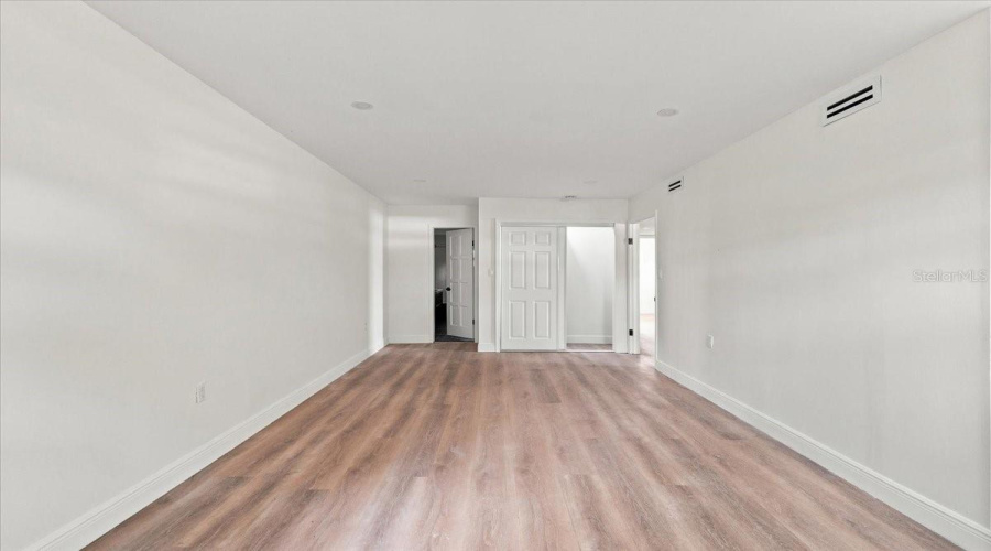 Lakeland, Florida 33813, 4 Bedroom Bedrooms, ,2 Bathroombathrooms,Residential,For Sale,Park,0,Mfrl4964602