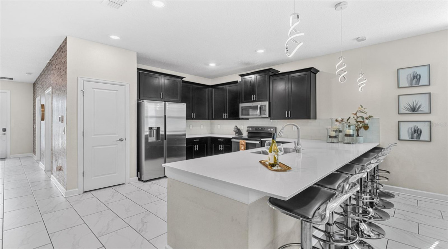 Davenport, Florida 33896, 7 Bedroom Bedrooms, ,5 Bathroombathrooms,Residential,For Sale,Sommerset Hills,0,Mfro6436920