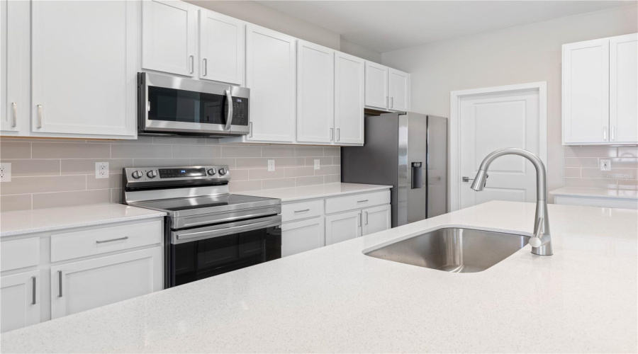 North Port, Florida 34288, 3 Bedroom Bedrooms, ,2 Bathroombathrooms,Residential,For Sale,Fergus,0,Mfra4704063