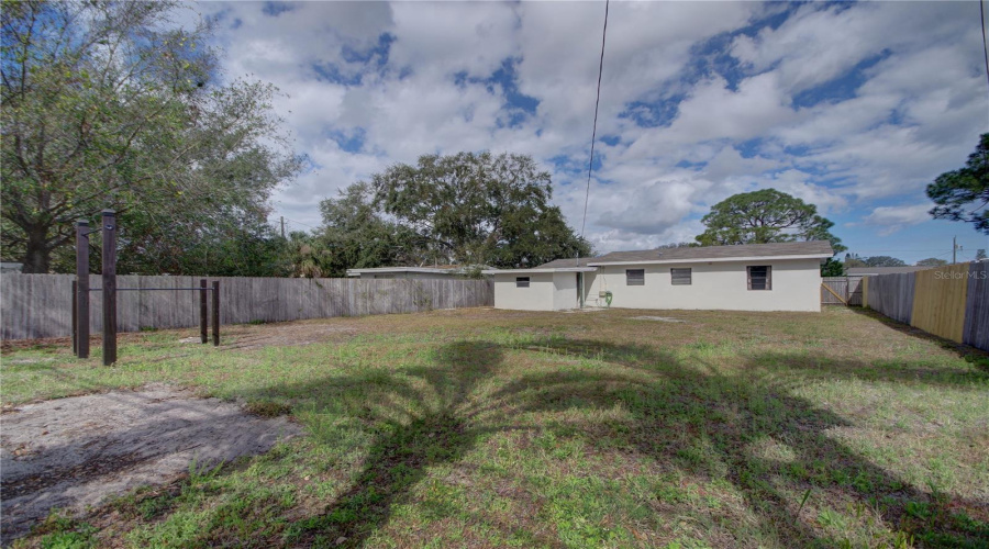 St Petersburg, Florida 33702, 2 Bedroom Bedrooms, ,1 Bathroombathrooms,Residential,For Sale,86Th,0,Mfrtb8542879