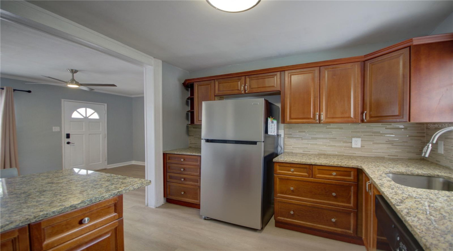 St Petersburg, Florida 33702, 2 Bedroom Bedrooms, ,1 Bathroombathrooms,Residential,For Sale,86Th,0,Mfrtb8542879