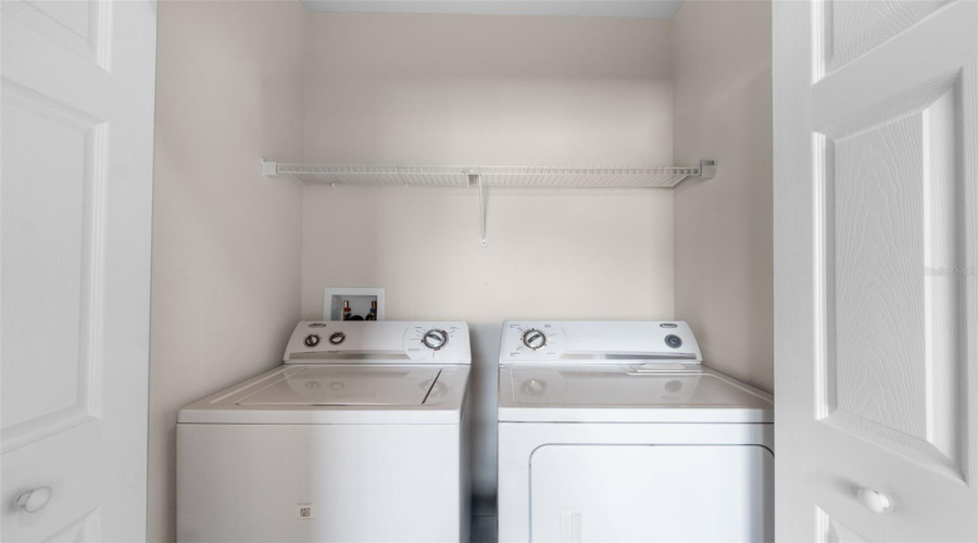 Kissimmee, Florida 34747, 2 Bedroom Bedrooms, ,2 Bathroombathrooms,Residential,For Sale,Oakwater,0,Mfrs5156392