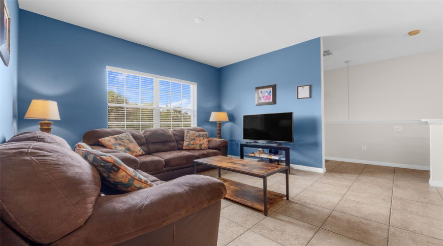Kissimmee, Florida 34747, 2 Bedroom Bedrooms, ,2 Bathroombathrooms,Residential,For Sale,Oakwater,0,Mfrs5156392