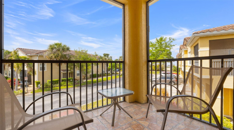 Kissimmee, Florida 34747, 2 Bedroom Bedrooms, ,2 Bathroombathrooms,Residential,For Sale,Oakwater,0,Mfrs5156392