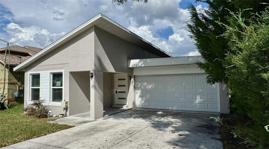Orlando, Florida 32835, 3 Bedroom Bedrooms, ,2 Bathroombathrooms,Residential,For Sale,Hart,0,Mfro6436921