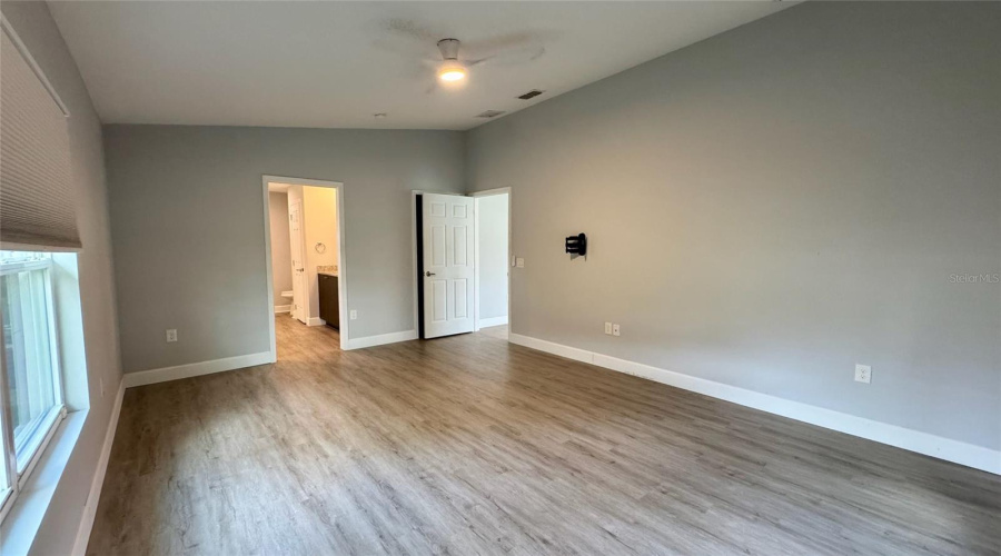 Orlando, Florida 32835, 3 Bedroom Bedrooms, ,2 Bathroombathrooms,Residential,For Sale,Hart,0,Mfro6436921
