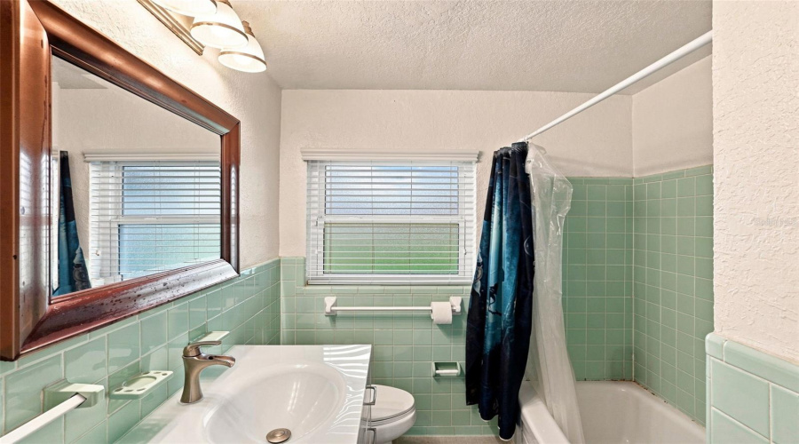Orlando, Florida 32827, 3 Bedroom Bedrooms, ,2 Bathroombathrooms,Residential,For Sale,Oak Bluff,0,Mfro6436832